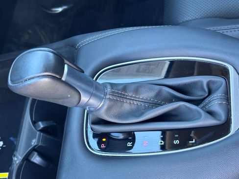 Certified 2025 Honda HR-V EX-L image 31
