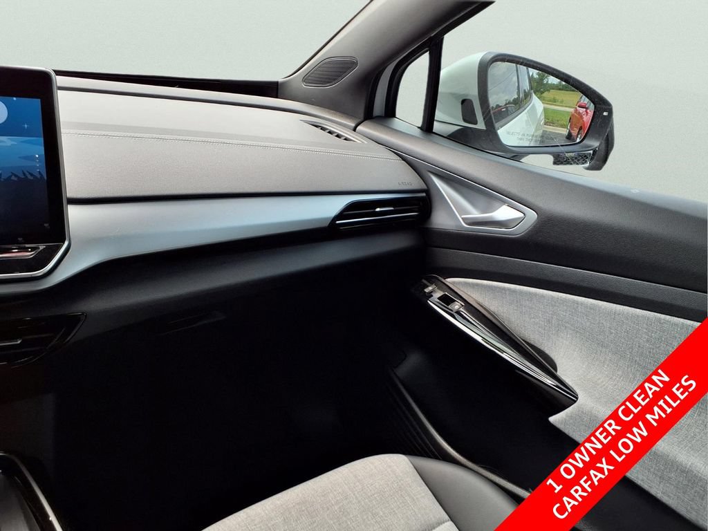 Used 2025 Volkswagen ID.4 Pro RWD image 17