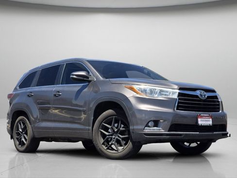 Used 2016 Toyota Highlander Limited Platinum AWD/4WD image 2