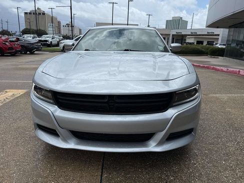 Used 2022 Dodge Charger SXT RWD image 2