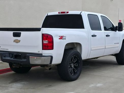 Used 2011 Chevrolet Silverado 1500 LT w/ All-Star Edition AWD/4WD image 3