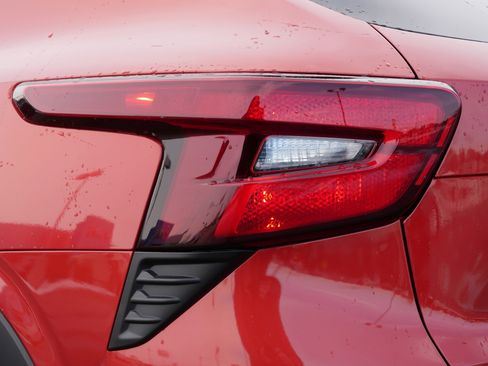 Used 2024 Chevrolet Trax LS w/ LS Convenience Package image 17