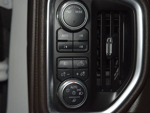 Used 2020 GMC Sierra 2500 Denali w/ Denali Ultimate Package AWD/4WD image 33