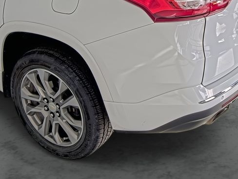 Used 2019 Chevrolet Traverse Premier image 9