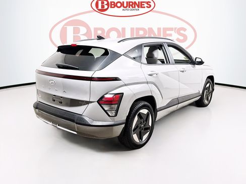 Used 2024 Hyundai Kona SEL image 10