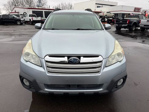 Used 2014 Subaru Outback 2.5i Premium image 8
