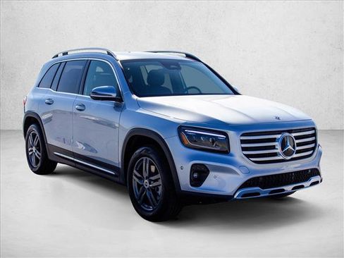 New 2026 Mercedes-Benz GLB 250 4MATIC image 3