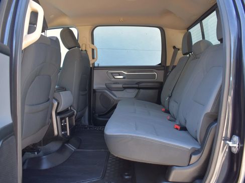 Used 2020 RAM 1500 Big Horn AWD/4WD image 45