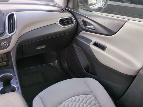Used 2018 Chevrolet Equinox LT image 19