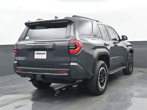 Used 2025 Toyota 4Runner TRD Off-Road image 19