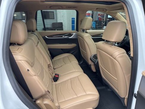 Used 2023 Cadillac XT6 Sport w/ Platinum Package image 22