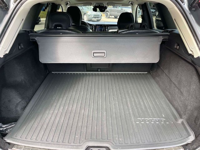 Used 2021 Volvo XC60 T5 Inscription w/ Protection Package Premier AWD/4WD image 19