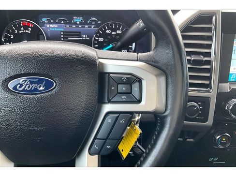 Used 2017 Ford F350 Lariat w/ Chrome Package image 20