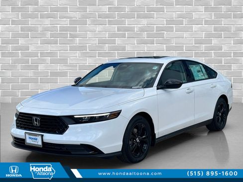 New 2025 Honda Accord SE image 1