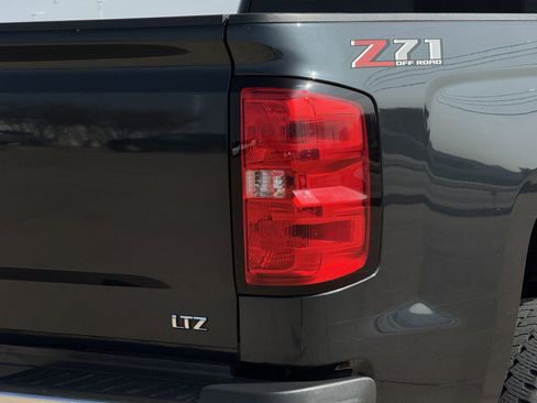 Used 2018 Chevrolet Silverado 2500 LTZ w/ Duramax Plus Package image 13