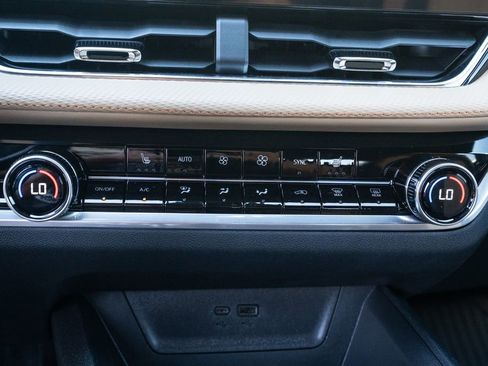 New 2026 Chevrolet Equinox ACTIV w/ LPO, Floor Liner Package image 30