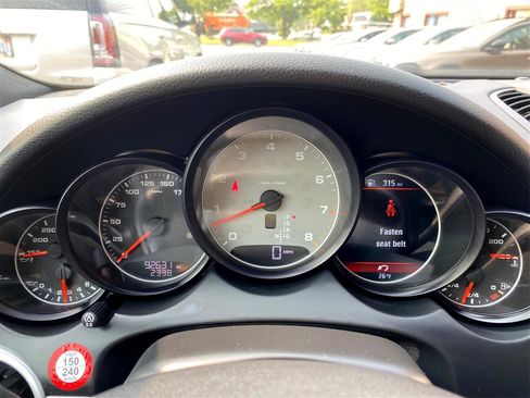 Used 2014 Porsche Cayenne S w/ Comfort Plus Package image 27