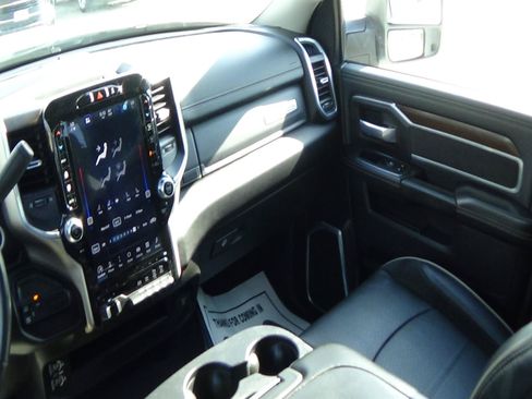 Certified 2024 RAM 2500 Laramie AWD/4WD image 17