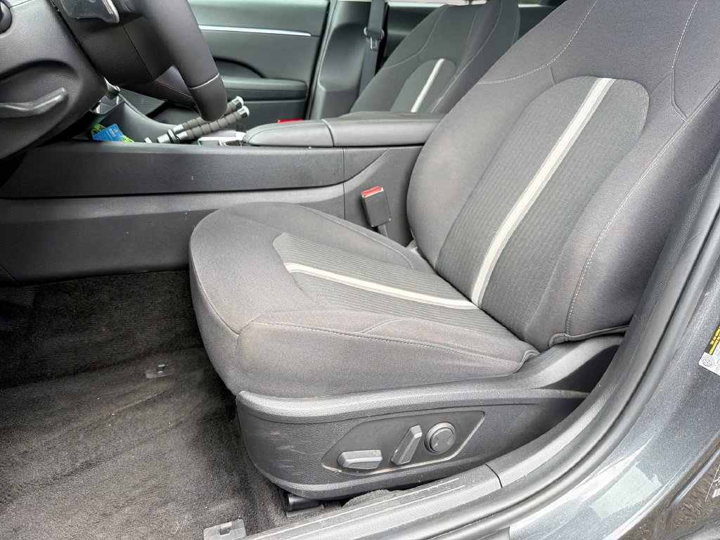 Used 2024 Hyundai Sonata SEL w/ Convenience Package FWD image 14