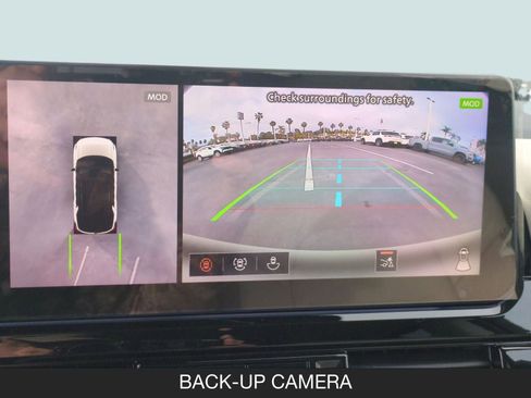 New 2026 Nissan Pathfinder SL image 18