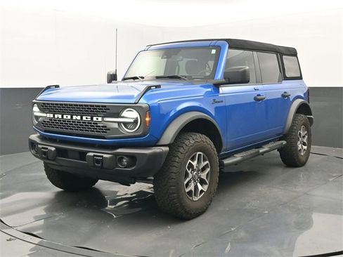 Used 2023 Ford Bronco Badlands image 8