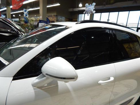 Used 2017 Porsche Macan GTS image 12