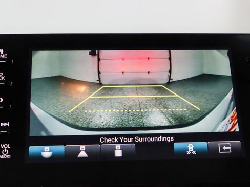 Used 2019 Honda Accord Touring image 19