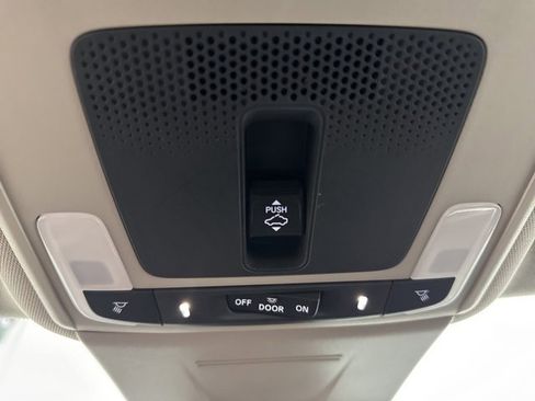 Used 2023 Honda Civic Touring image 29