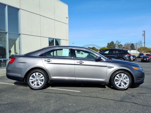 Used 2012 Ford Taurus SEL image 8