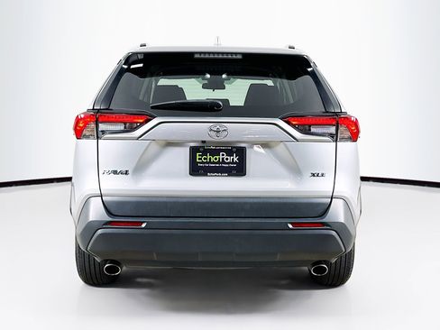 Used 2024 Toyota RAV4 XLE image 7