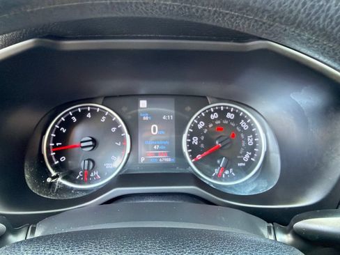 Used 2022 Toyota RAV4 LE FWD image 9