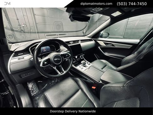 Used 2021 Jaguar F-PACE R-Dynamic S AWD/4WD image 17