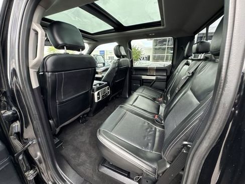 Used 2019 Ford F250 Lariat w/ Lariat Ultimate Package AWD/4WD image 22