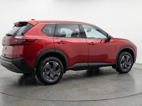 Used 2025 Nissan Rogue SV image 9