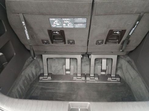 Certified 2024 Kia Carnival LX image 23