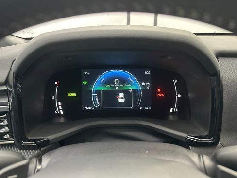 Used 2025 Toyota Camry SE w/ Convenience Package FWD image 26