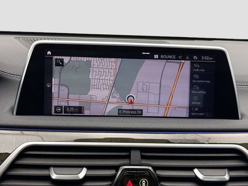 Used 2020 BMW 740i w/ Premium Package RWD image 14