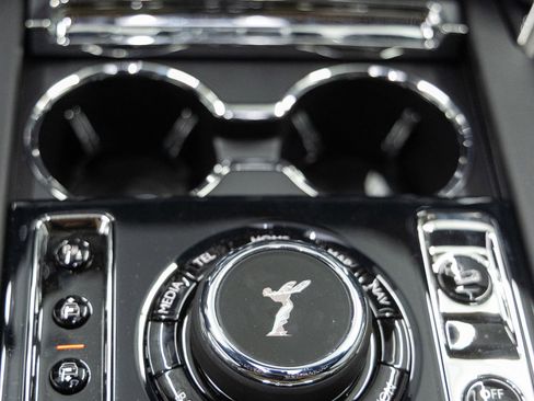 New 2026 Rolls-Royce Cullinan image 40