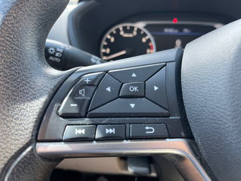 Used 2020 Nissan Altima 2.5 S FWD image 19