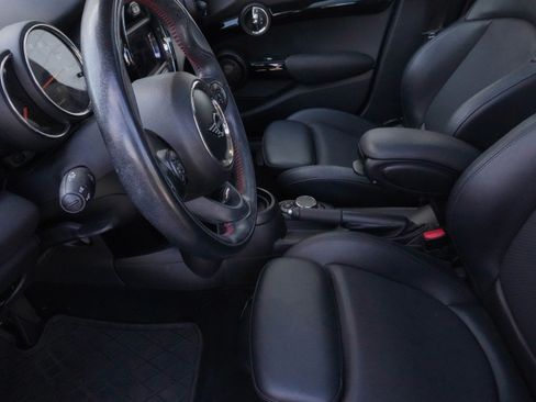 Used 2019 MINI Cooper S image 12