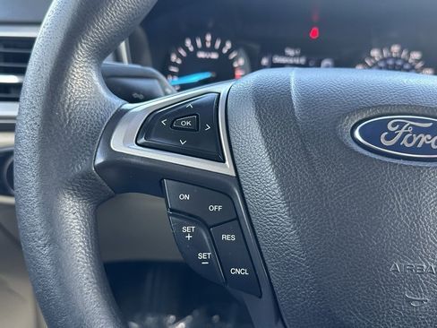 Used 2014 Ford Fusion SE image 26