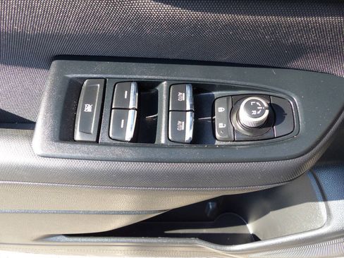 Used 2025 Subaru Forester Premium AWD/4WD image 22