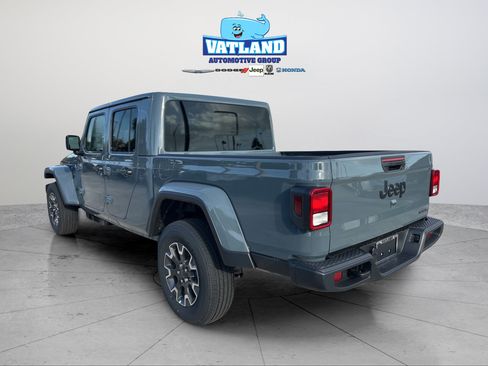 New 2026 Jeep Gladiator Sport AWD/4WD image 3