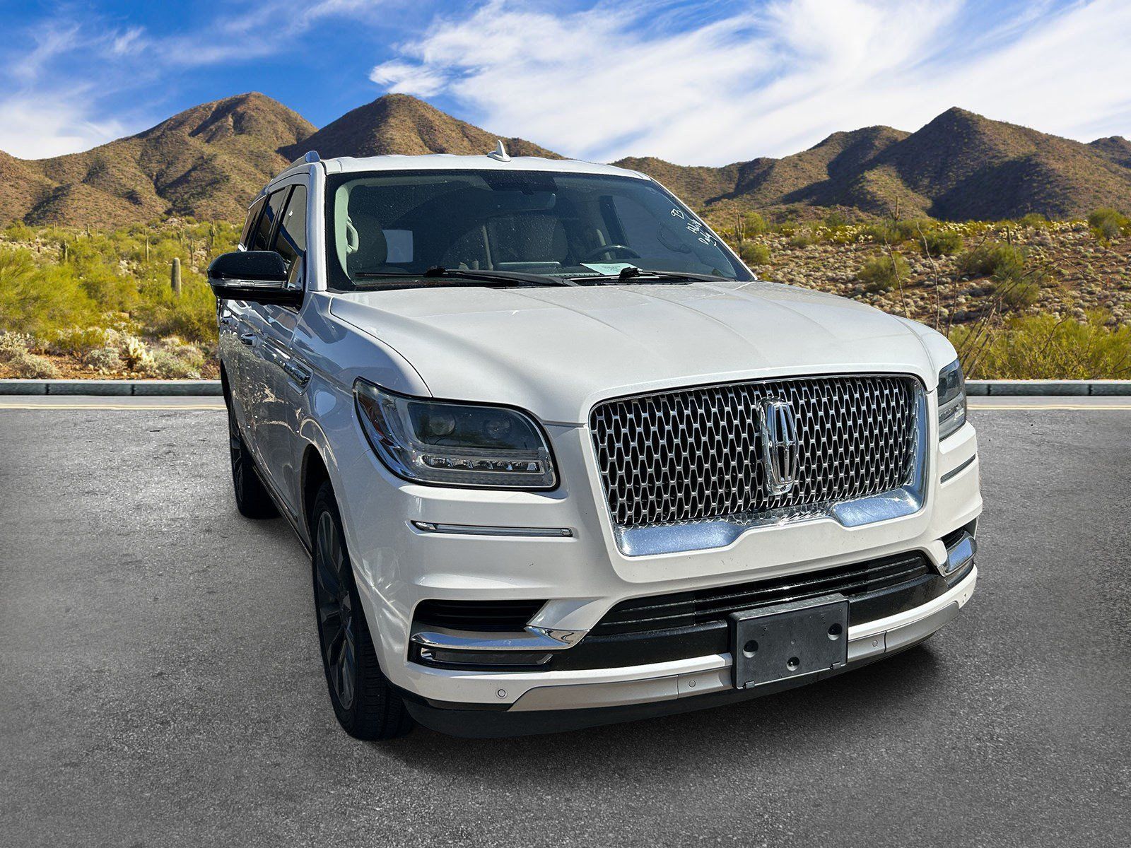 Used 2018 Lincoln Navigator Select RWD image 4