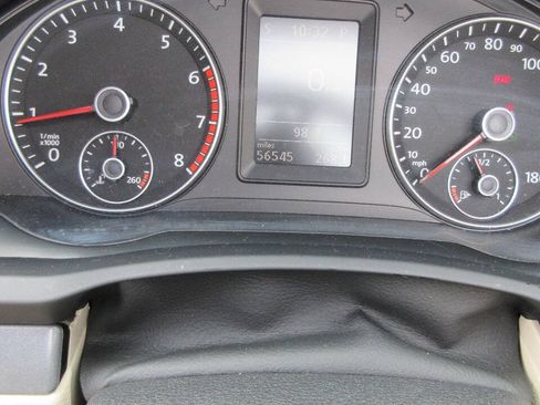 Used 2011 Volkswagen Eos Komfort FWD image 24
