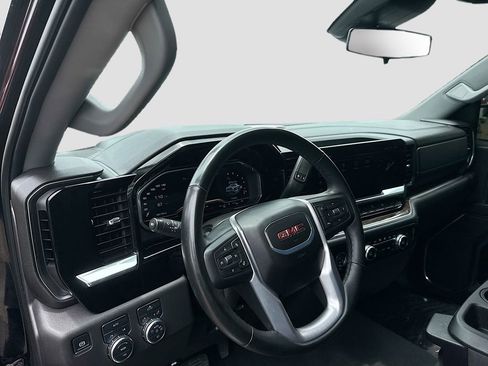Used 2024 GMC Sierra 1500 Elevation AWD/4WD image 11