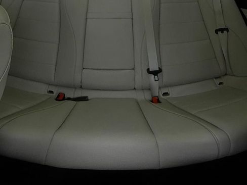 Used 2022 Mercedes-Benz GLE 350 4MATIC image 13