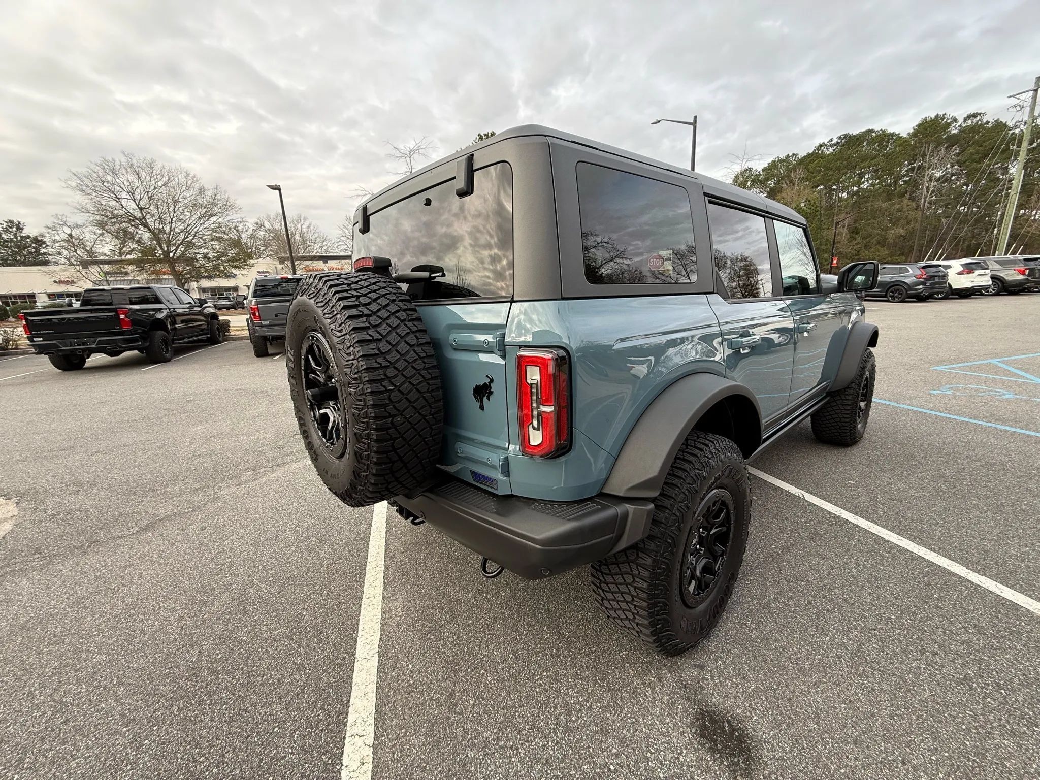 Used 2021 Ford Bronco First Edition AWD/4WD image 7