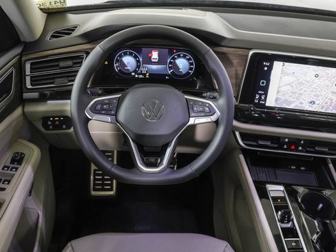 New 2026 Volkswagen Atlas SEL Premium R-Line AWD/4WD image 38