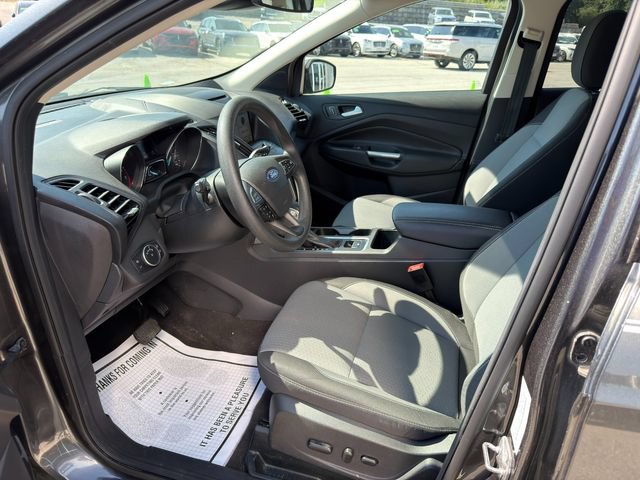 Used 2018 Ford Escape SE w/ Ford Safe & Smart Package AWD/4WD image 13